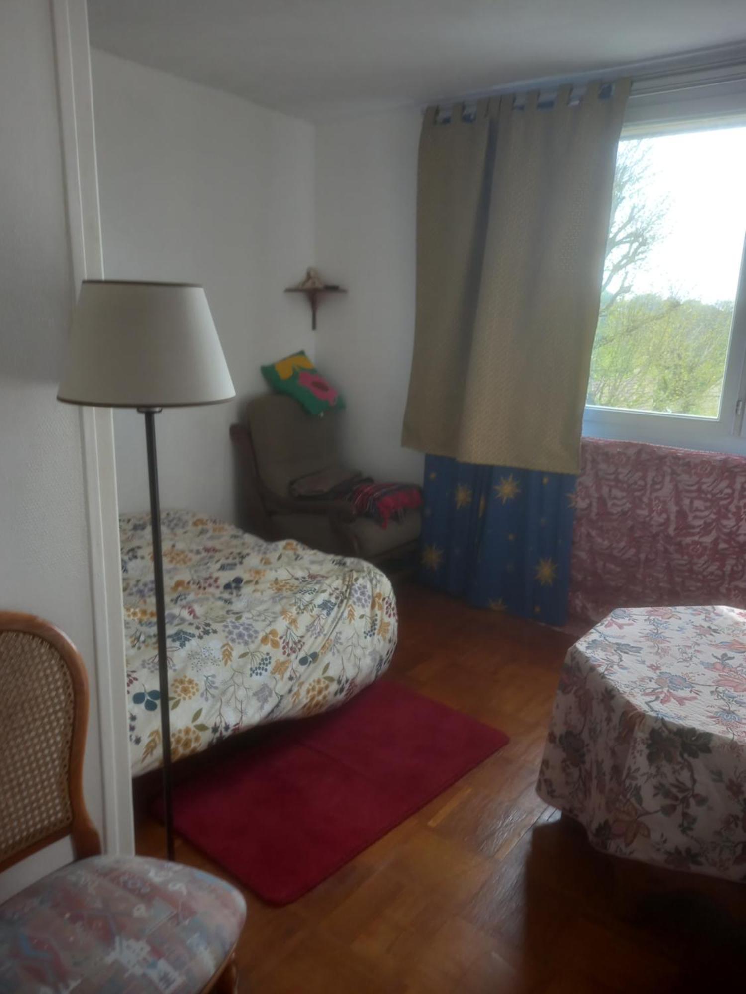 Spacieux Appartement 4 Pieces Beauvais Bagian luar foto
